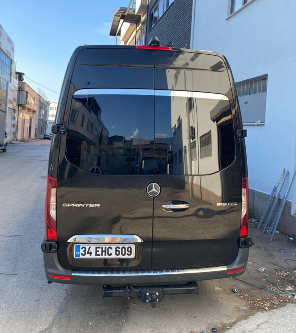 MERCEDES SPRINTER W907 2018> Cam Üst Çıtası 8 prç. P.Çelik - 2130 500302
